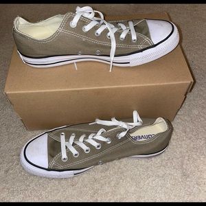 Army green converse!
